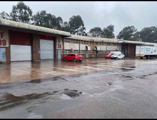 762M² FACTORY TO LET IN WESTMEAD